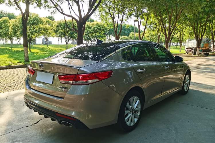 Used Kia K5 2016 1.6T Automatic LUX Exterior 5