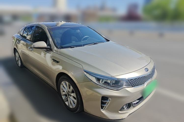 Used Kia K5 2016 1.6T Automatic LUX Front Right 45 Deg