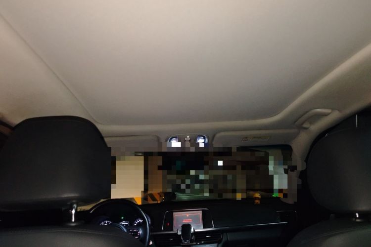 Used Kia K5 2016 1.6T Automatic LUX Headliner