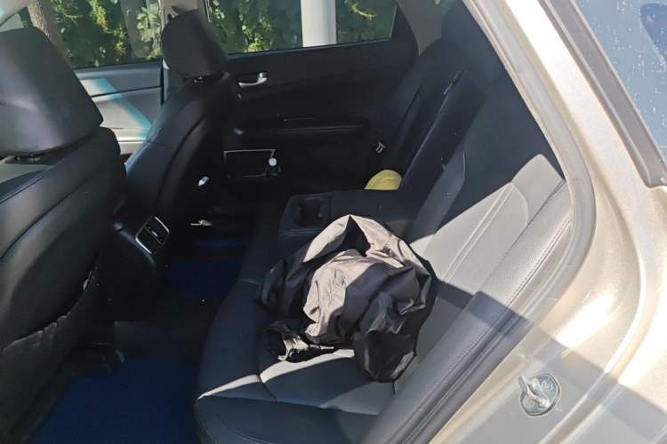 Used Kia K5 2016 1.6T Automatic LUX Left Rear Seat