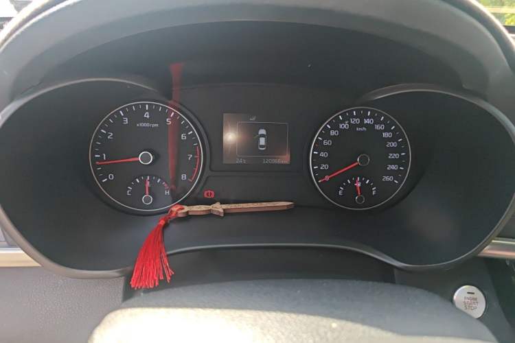 Used Kia K5 2016 1.6T Automatic LUX Odometer Close Up