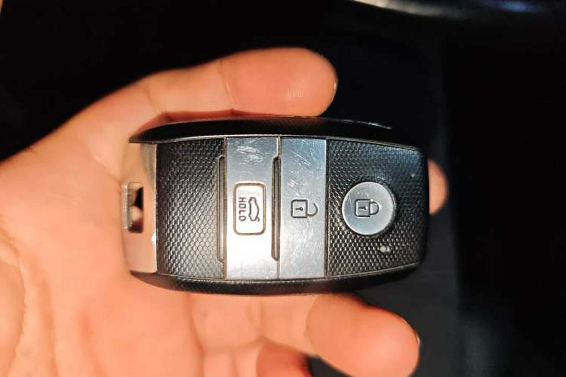 Used Kia K5 2016 1.6T Automatic LUX Vehicle Key