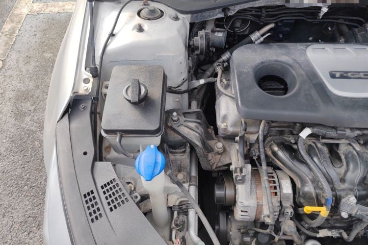 Used Kia K5 2016 1.6T Automatic LUX Engine Bay Right