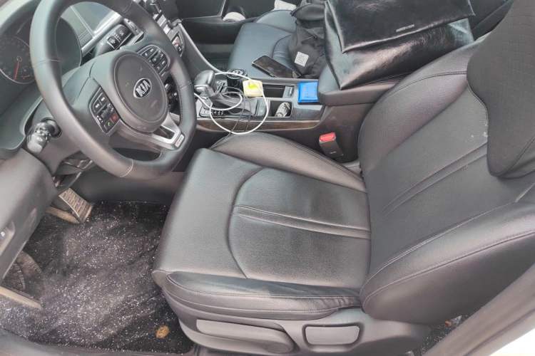 Used Kia K5 2016 1.6T Automatic LUX Left Front Seat