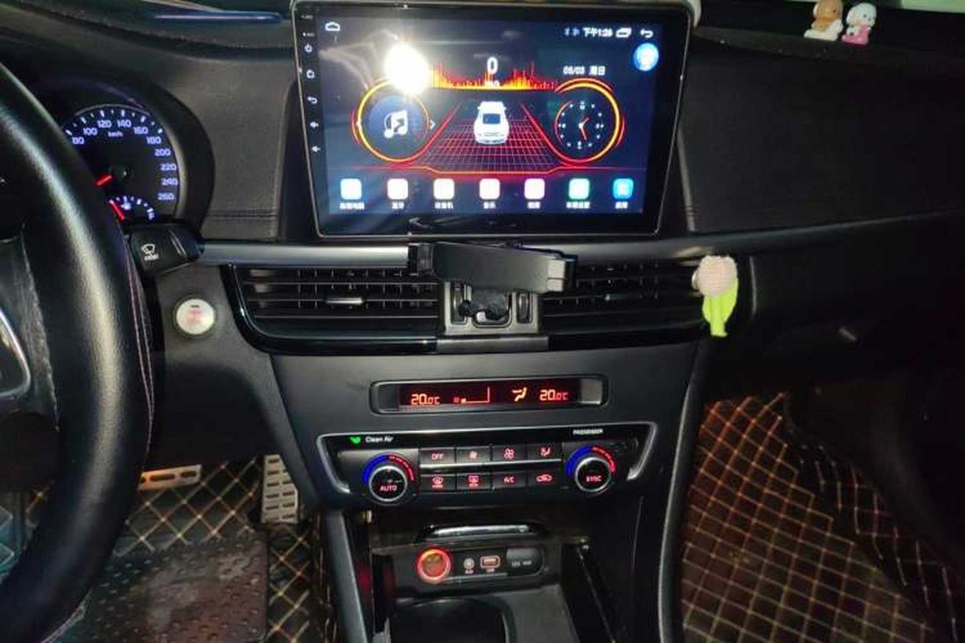Used Kia K5 2016 2.0L Automatic LUX Audio And AC Panel