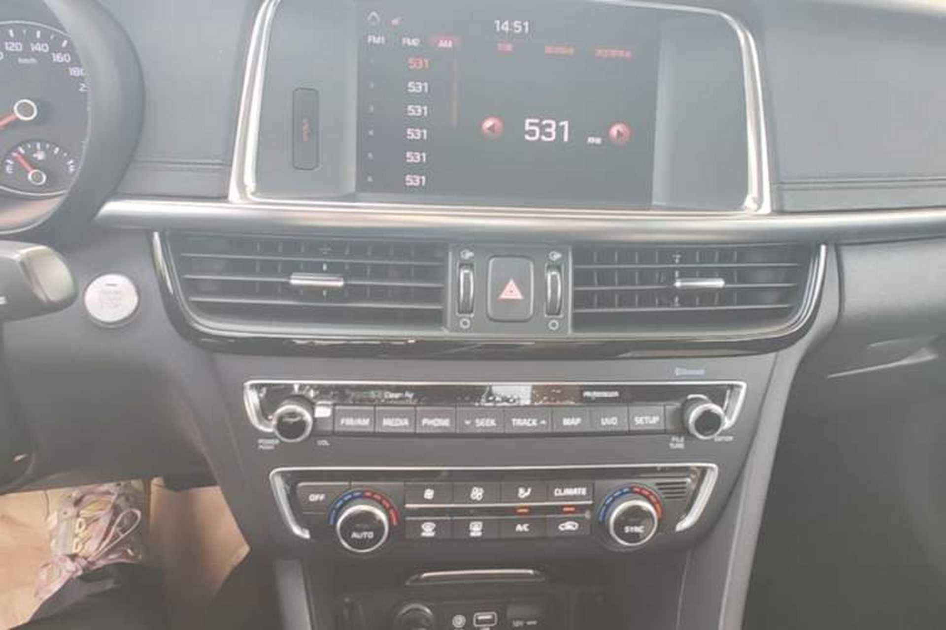 Used Kia K5 2016 1.6T Automatic LUX Audio And AC Panel