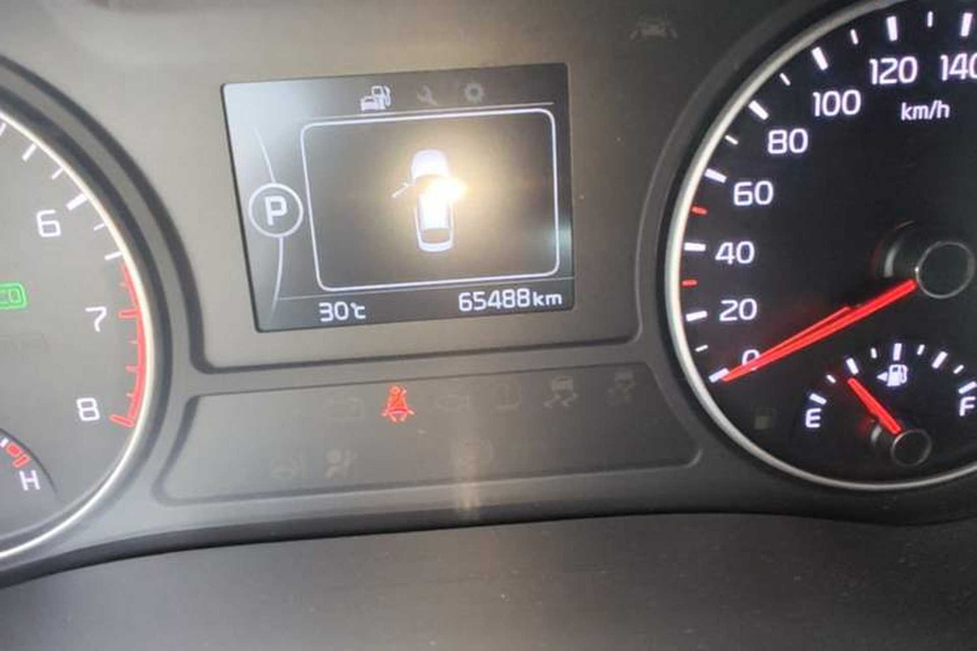 Used Kia K5 2016 1.6T Automatic LUX Odometer Close Up