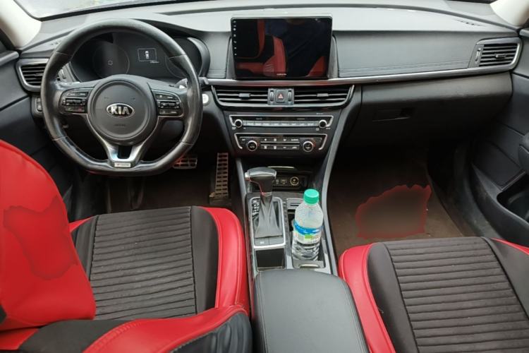 Used Kia K5 2016 1.6T Automatic LUX Center Console