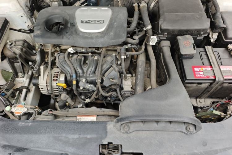 Used Kia K5 2016 1.6T Automatic LUX Engine Bay