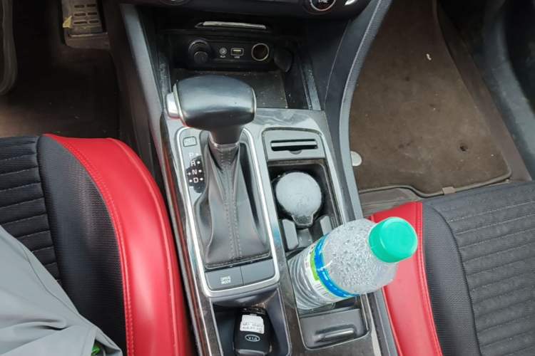 Used Kia K5 2016 1.6T Automatic LUX Gear Lever