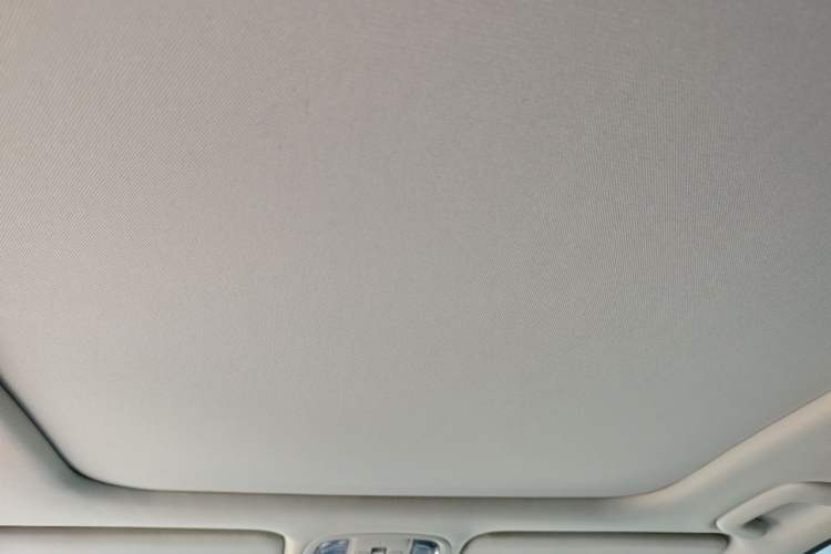 Used Kia K5 2016 1.6T Automatic LUX Headliner