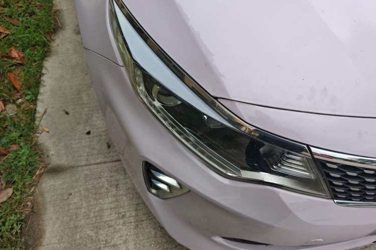 Used Kia K5 2016 1.6T Automatic LUX Right Front Headlight