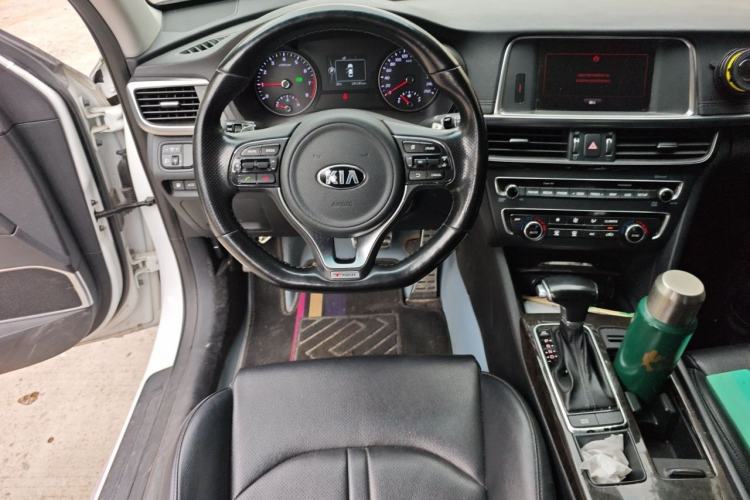 Used Kia K5 2016 1.6T Automatic LUX Steering Wheel