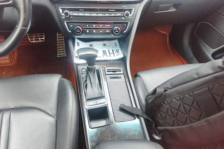 Used Kia K5 2016 1.6T Automatic LUX Gear Lever