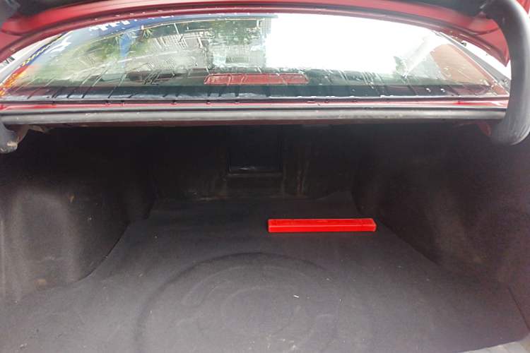 Used Kia K5 2016 1.6T Automatic LUX Trunk