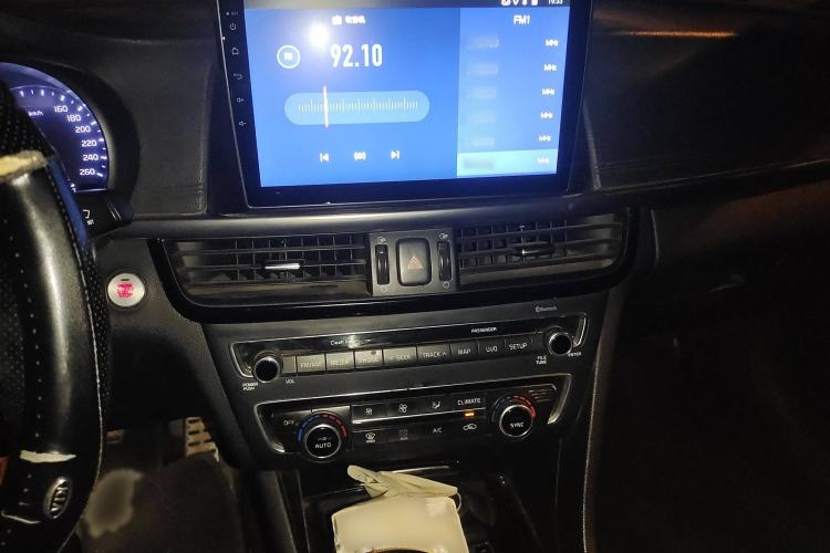 Used Kia K5 2016 1.6T Automatic LUX Audio And AC Panel