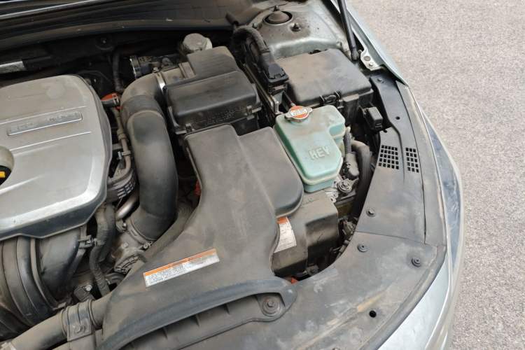 Used Kia K5 2016 2.0L Hybrid GLS Engine Bay Left