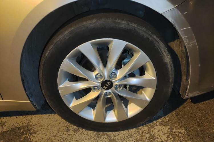 Used Kia K5 2016 1.6T Automatic LUX Exterior 7