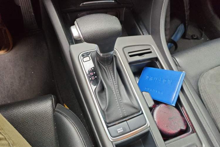 Used Kia K5 2016 2.0L Hybrid GLS Gear Lever
