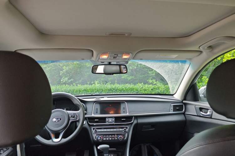 Used Kia K5 2016 2.0L Hybrid GLS Headliner