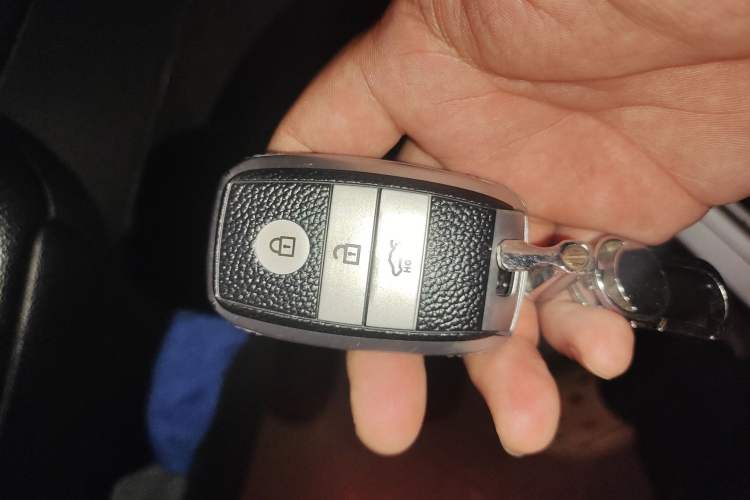 Used Kia K5 2016 1.6T Automatic LUX Interior 1