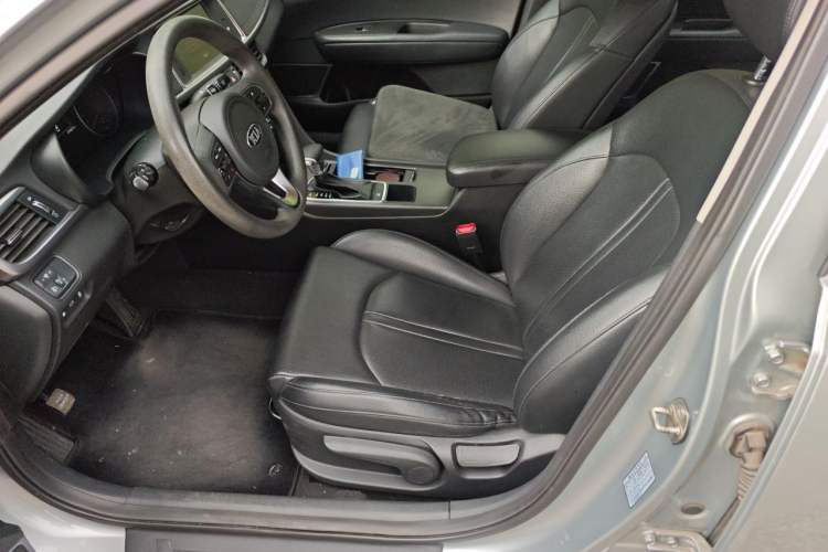 Used Kia K5 2016 2.0L Hybrid GLS Left Front Seat
