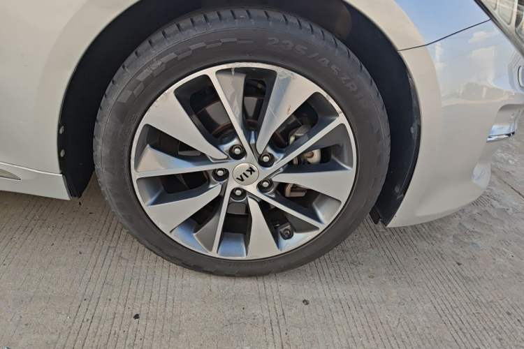 Used Kia K5 2016 2.0L Automatic PRM Right Front Wheel Hub