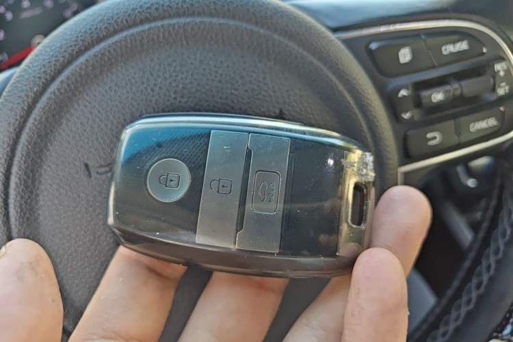 Used Kia K5 2016 2.0L Automatic PRM Vehicle Key