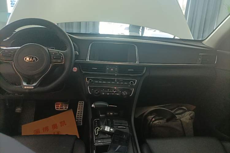 Used Kia K5 2016 1.6T Automatic LUX Audio And AC Panel