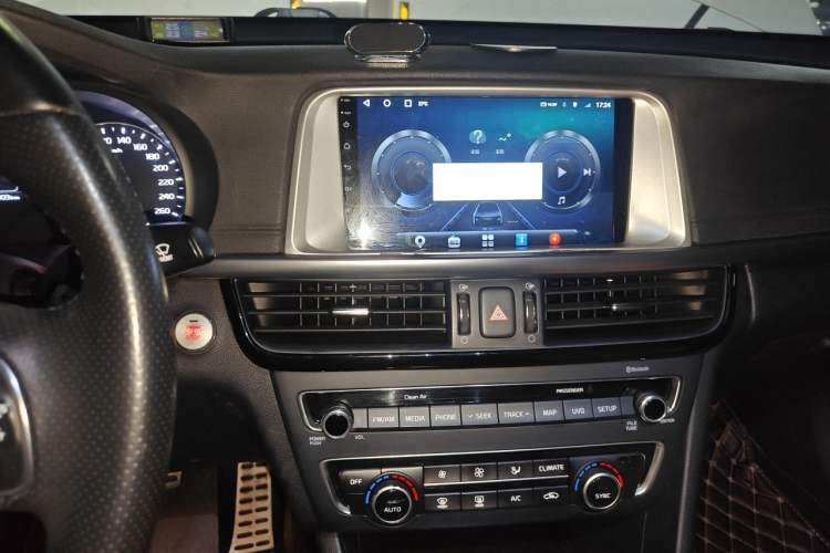 Used Kia K5 2016 1.6T Automatic LUX Audio And AC Panel