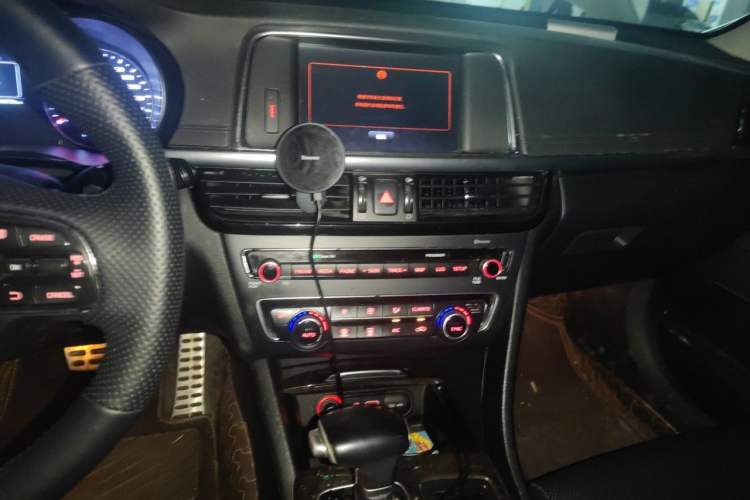 Used Kia K5 2016 1.6T Automatic LUX Audio And AC Panel