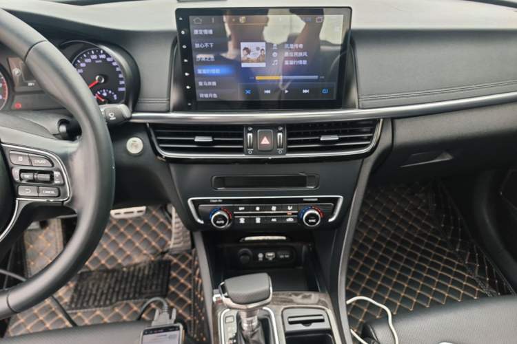 Used Kia K5 2016 2.0L Automatic LUX Audio And AC Panel