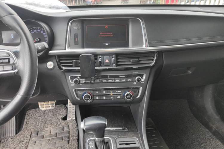 Used Kia K5 2016 1.6T Automatic LUX Audio And AC Panel