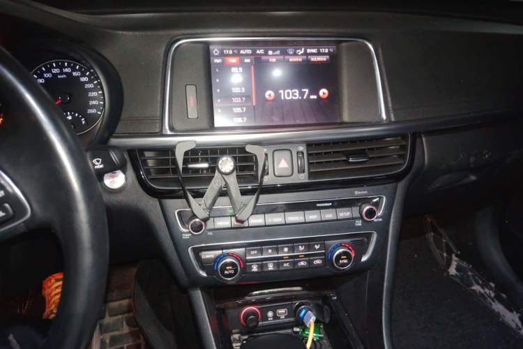 Used Kia K5 2016 2.0L Automatic PRM Audio And AC Panel
