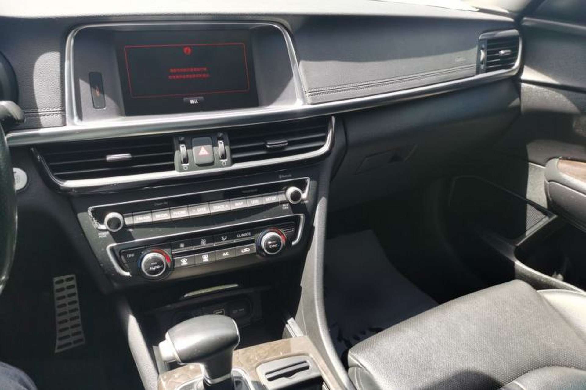 Used Kia K5 2016 1.6T Automatic LUX Audio And AC Panel