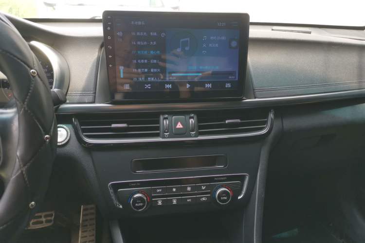 Used Kia K5 2016 2.0L Automatic LUX Audio And AC Panel