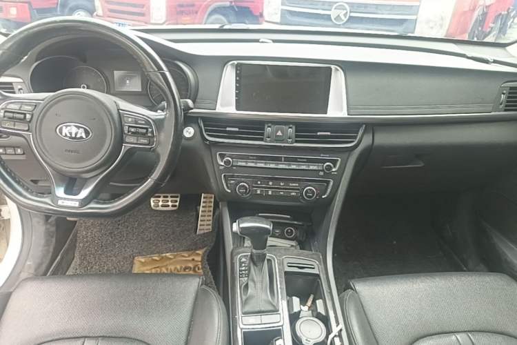 Used Kia K5 2016 1.6T Automatic LUX Audio And AC Panel