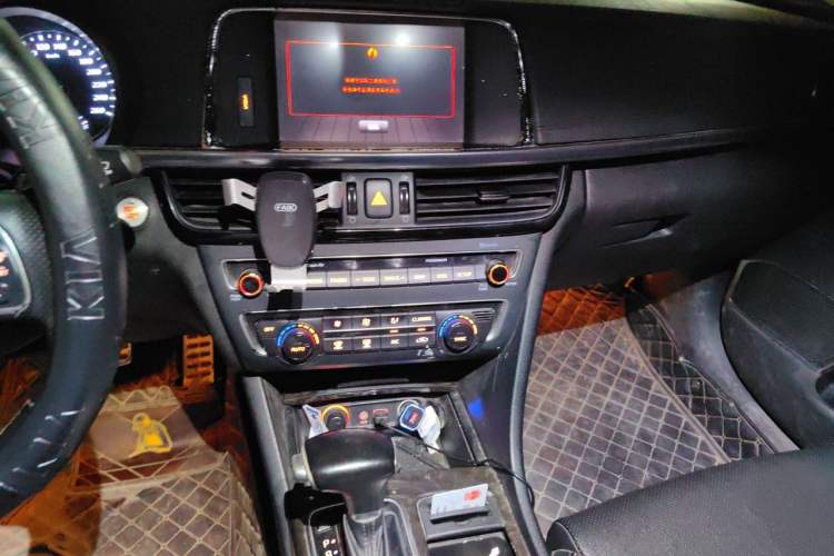 Used Kia K5 2016 1.6T Automatic LUX Audio And AC Panel