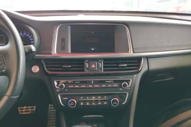 Used Kia K5 2016 1.6T Automatic LUX Audio And AC Panel