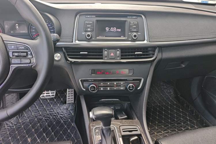 Used Kia K5 2016 2.0L Automatic LUX Audio And AC Panel