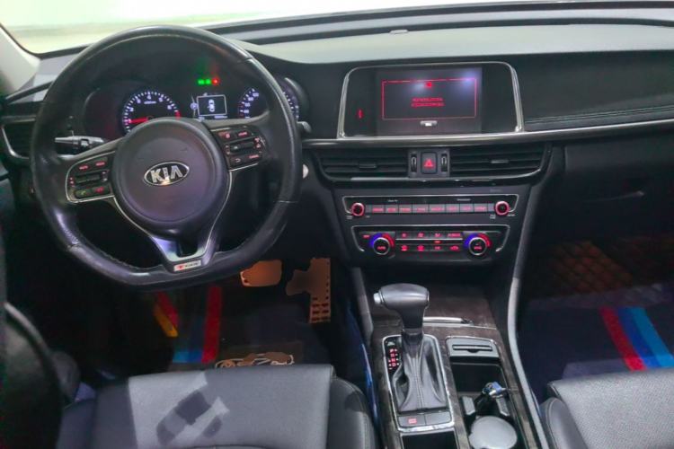 Used Kia K5 2016 1.6T Automatic LUX Center Console
