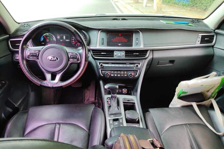 Used Kia K5 2016 2.0L Hybrid PRM Center Console