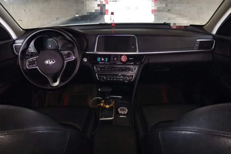 Used Kia K5 2016 2.0L Hybrid GLS Center Console
