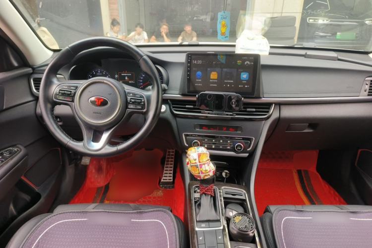 Used Kia K5 2016 2.0L Automatic LUX Center Console
