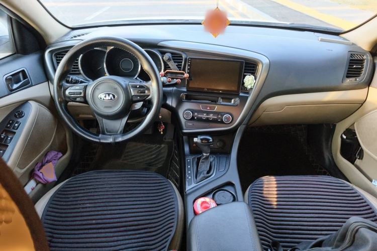 Used Kia K5 2016 2.0L Automatic GL Center Console