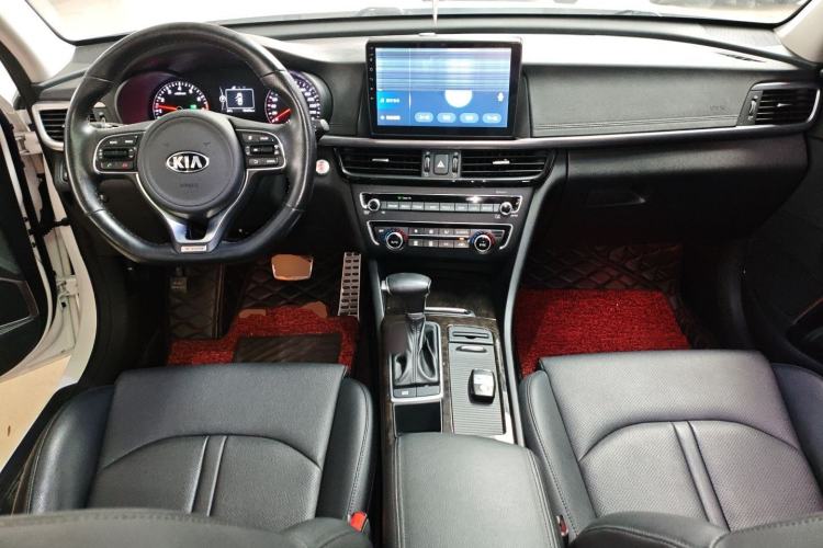 Used Kia K5 2016 1.6T Automatic LUX Center Console