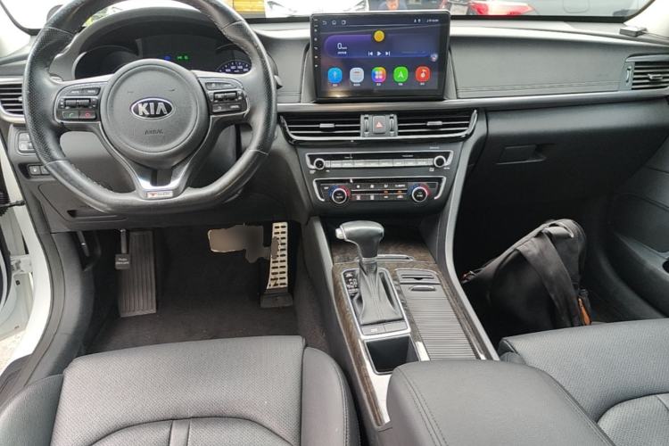 Used Kia K5 2016 1.6T Automatic LUX Center Console