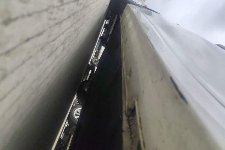 Used Kia K5 2016 2.0L Automatic LUX Chassis Front Right