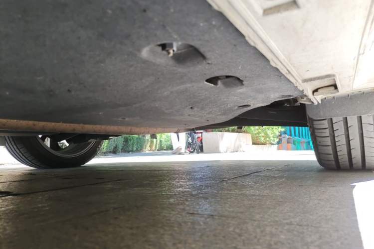 Used Kia K5 2016 2.0L Automatic LUX Chassis Rear Left
