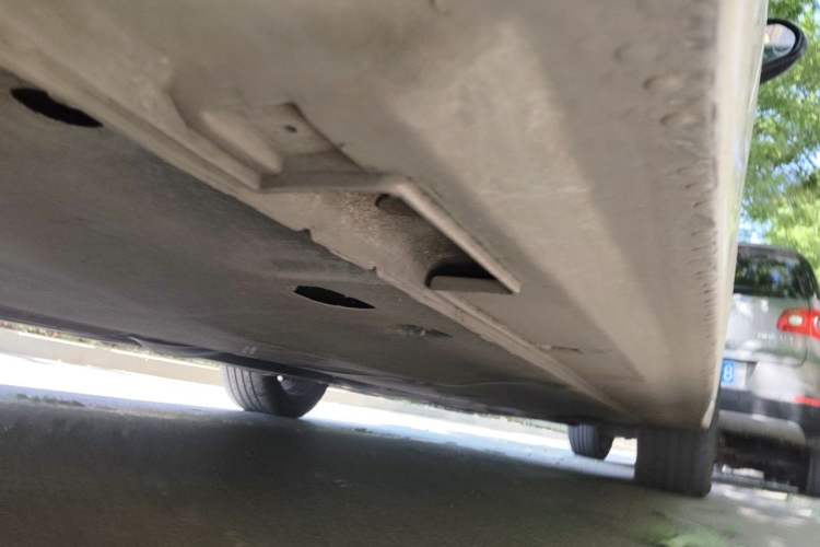 Used Kia K5 2016 2.0L Automatic LUX Chassis Rear Right